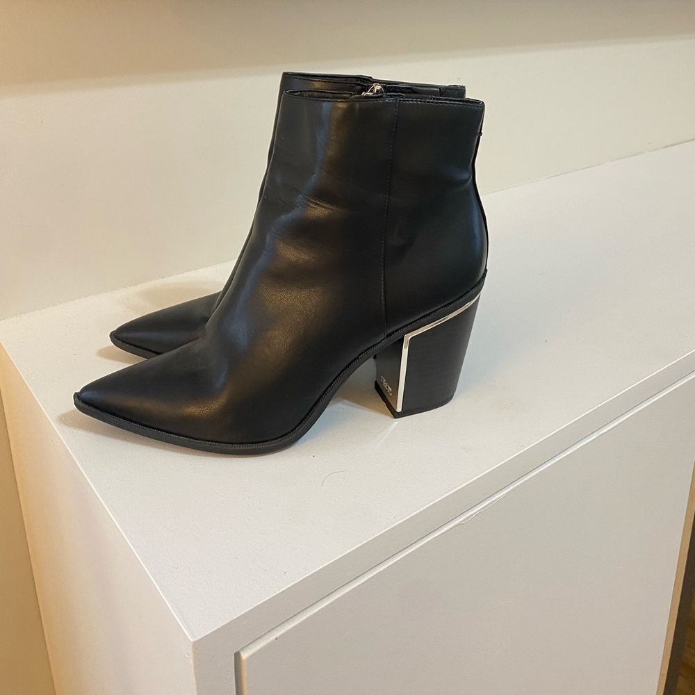 Sam Edelman Women’s Circus Ankle Boots Size 10